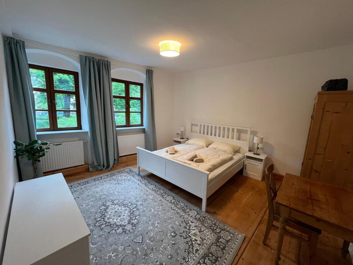 Liboria I Als Gruppe Im Denkmal Augsburgs Apartment Exterior photo